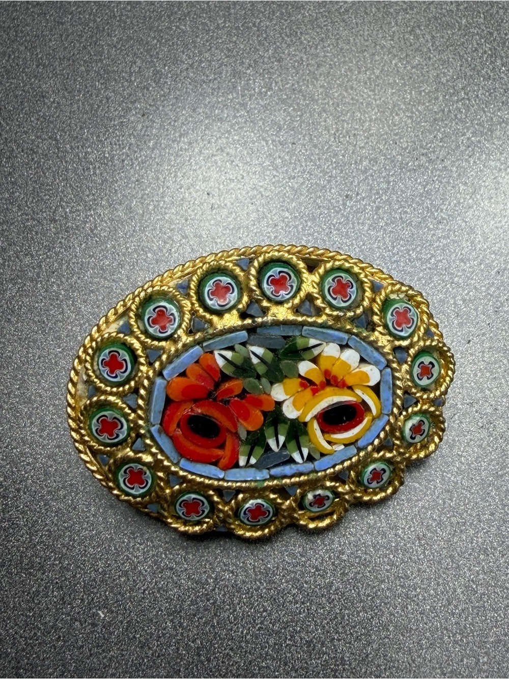 Vintage Floral Micro-Mosaic Oval Brooch in Blue and Red #mo162
